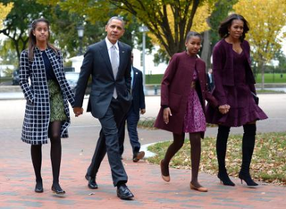 Illustration for article titled Watch: Obamas Celebrate 23 Years of Marriage